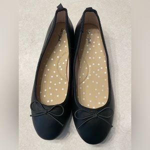 Girl’s Cat and Jack black dress shoe size 3